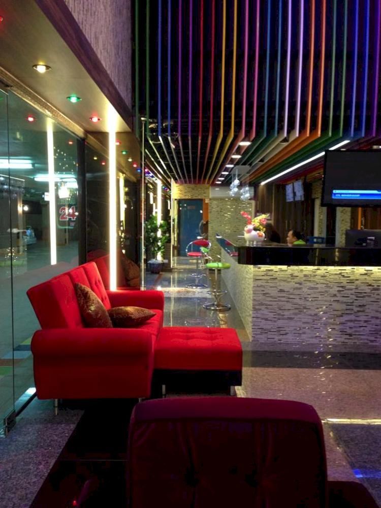The Breton Hotel Media Bangkok Extérieur photo