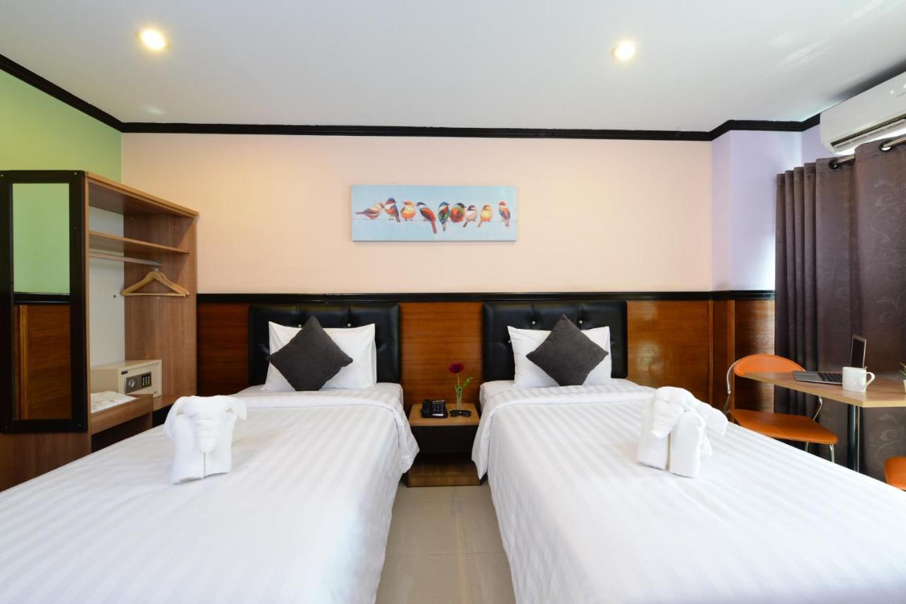 The Breton Hotel Media Bangkok Extérieur photo